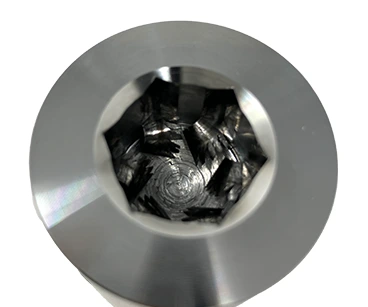 ロータリーブローチツールによる加工後未処理の切り屑