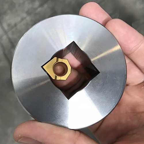 レヴ 四角穴スロッティングサンプル